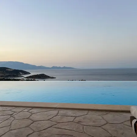 Meganisi Villa *